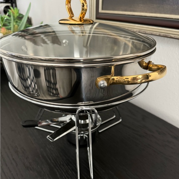 Farberware Chafing Dish - Picture 2 of 9